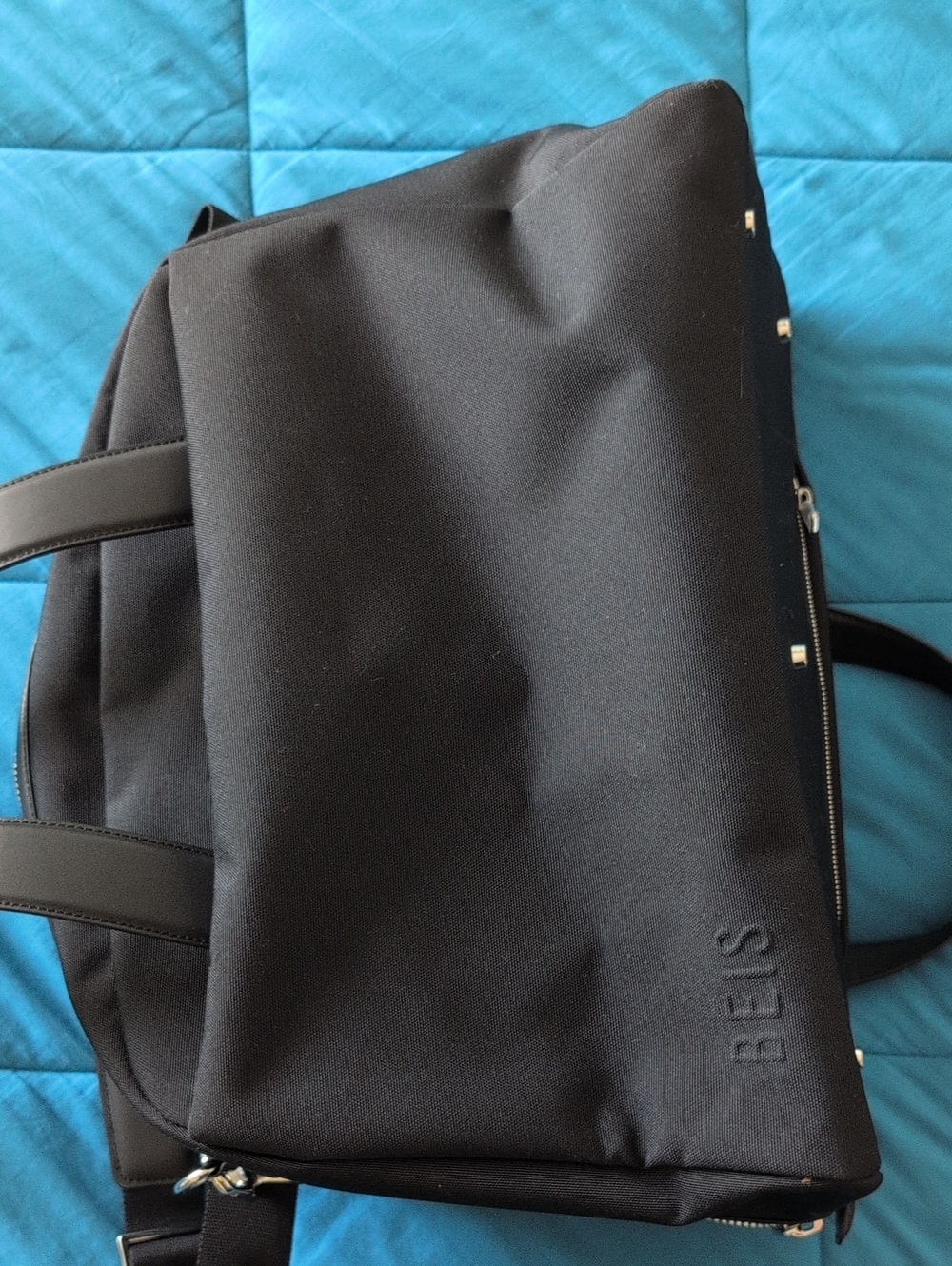 BEIS The Duffle In Black